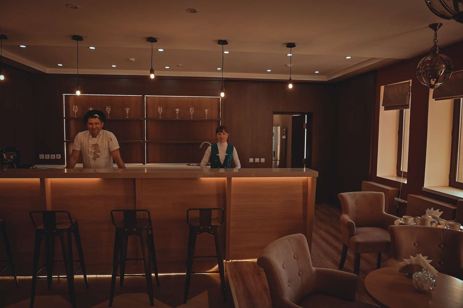 Lobbybar3