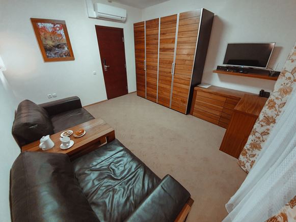 SENIORSUITE13