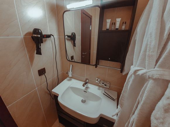 SENIORSUITE5